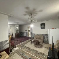 80 مترهمکف درب مستقل/30 متر حیاط اختصاصی