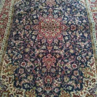 ۳ عدد فرش ۶ متری/یک جفت سرمه ای و یک عدد گلیم کرم