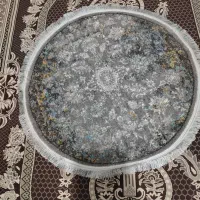 فرش گرد یک در یک