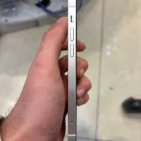 ایفون ۱۲نرمال سفید|موبایل|نجف‌آباد, سعدی|دیوار