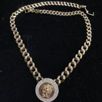 گردنبند ورساچه با زنجیر اجرت بالا