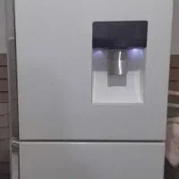 یخچال درحدنو