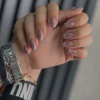 آموزش کاشت ناخن با تخفیف یلدایی