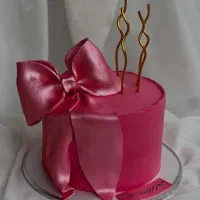 انواع کیک عقد و عروسی و تولد و موچی خانگی