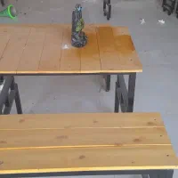 میز ونیمکت چوبی پایه فلزی