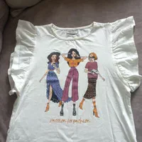 لباس بچه دخترونه جنس نرم لطیف در حد نو