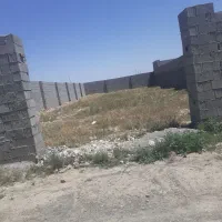 باغ اماده و زمین دور دیوار گنبدواز
