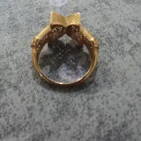 انگشتر و آپارتمان