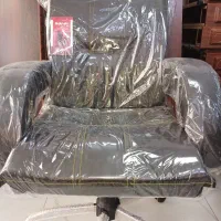 صندلی  چرخدار   ( صندلی ها نو هستند هر عدد 3800)