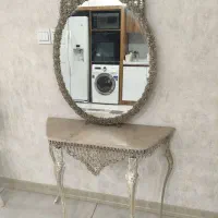 آینه و میز