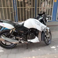 آپاچی 180