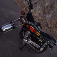 موتور سیکلت 200 پرواز