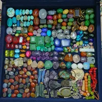 انگشتر /گردنبند /سنگ هایه قیمتی /جواهرات کلکسیونی