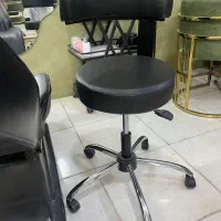 تعدادی صندلی نو|آرایشگاه و سالن‌های زیبایی|اصفهان, همدانیان|دیوار