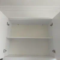 یک عددکابینت۱متری ۲عددکمد۱عدد میز ارایش