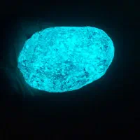 سنگ روشن میشود سنگ روشن