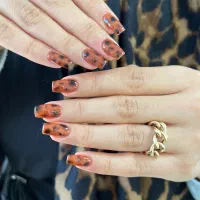 تخفیف ویژه آموزش و کاشت ناخن نوبهار|خدمات آرایشگری و زیبایی|کرمانشاه, |دیوار