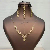 سرویس طلا ظریف و شیک مناسب برای مهمانی و روزمره