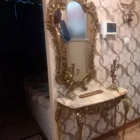 اینه و شمعدان برنزی