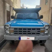 نیسان آبی