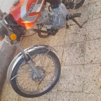 هندا ۱۲۵تمیز مدلل۸۶پارکینگی