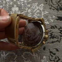 ساعت مچی|ساعت|زرندیه, |دیوار