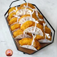 پیراشکی خونگی تازه و خوشمزه