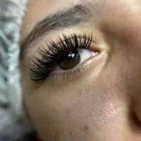 خدمات اکستنشن مژه به صورت تخصصی|خدمات آرایشگری و زیبایی|سیرجان, |دیوار