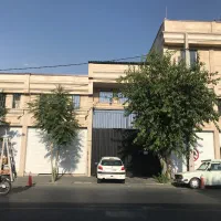 مغازه ۶۰ متری