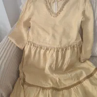 تعدادی لباس زنانه نو و چادر|لباس|شیراز, میانرود|دیوار