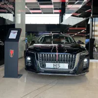 هونگچی H5 رنگ مشکی تریم موکا مدل 2025 صفر خشک