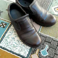 دو جفت کفش چرمی