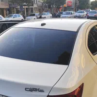 شیشه دودی خودرو
