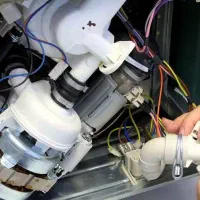 تعمیرات انواع ماشین لباسشویی و ظرفشویی در منزل|خدمات پیشه و مهارت|مشهد, چهارچشمه|دیوار