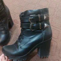 بوت پاشنه دار