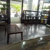 استخدام خانوم برای کمک باریستا در کافه
