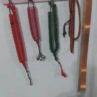 تسبیح های سندلوس کهنه فروشی هستن