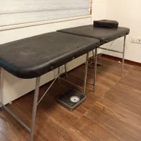 تخت ساده مناسب ماساژ فیشال و خدمات زیبایی یا مژه