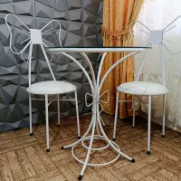 میز و صندلی