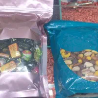 کنجاله و مغز افتاب و بادام زمینی برا خوراک دام