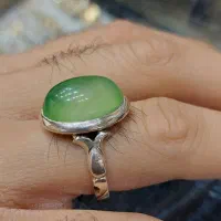 انگشتر نقره با سنگ عقیق سبز لیمویی