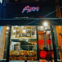 کمکی در بخش صندوق و کمک در امور فستفود(خانوم)