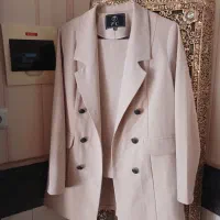 تعدادی لباس مناسب فصل|لباس|قم, چهل درخت‎|دیوار