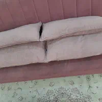 ۴ عدد کوسن سالم و زیپدارقیمت هر عدد دویست هزار تو