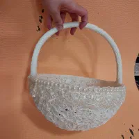 سبد خمیری با دور روبان و مروارید