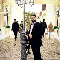 مترجم زبان عربی  هستم