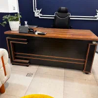 میز مدیریت دو‌تیکه با کشو