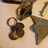 اشیای عتیقه|کلکسیون اشیاء عتیقه|ری, فیروزآبادی|دیوار