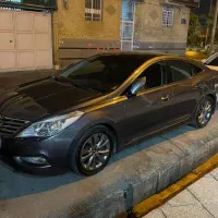 هیوندای آزرا گرنجور با رادار و ماساژور