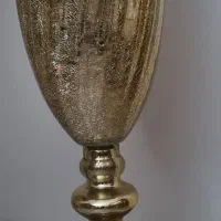 گلدان شیشه ای طلایی